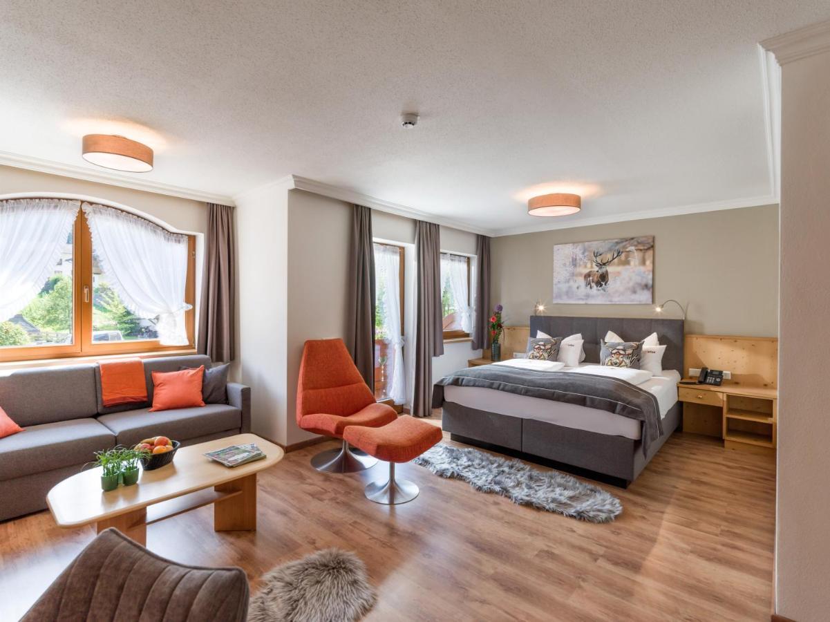 Hotel Blizz フィンケンベルク エクステリア 写真