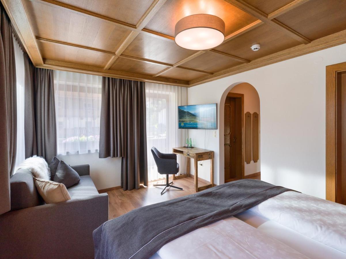 Hotel Blizz フィンケンベルク エクステリア 写真